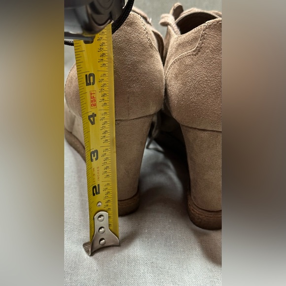 X appeal Trista women's suede hidden wedge booties ankle size 10 - Picture 9 of 9